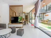 2개의 빌라로 구성되어있는 대형 풀빌라